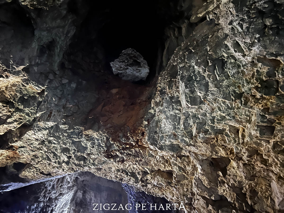 Peștera Ghețarul de la Scărișoara - Blog de calatorii - ZIGZAG PE HARTĂ - IMG 0895