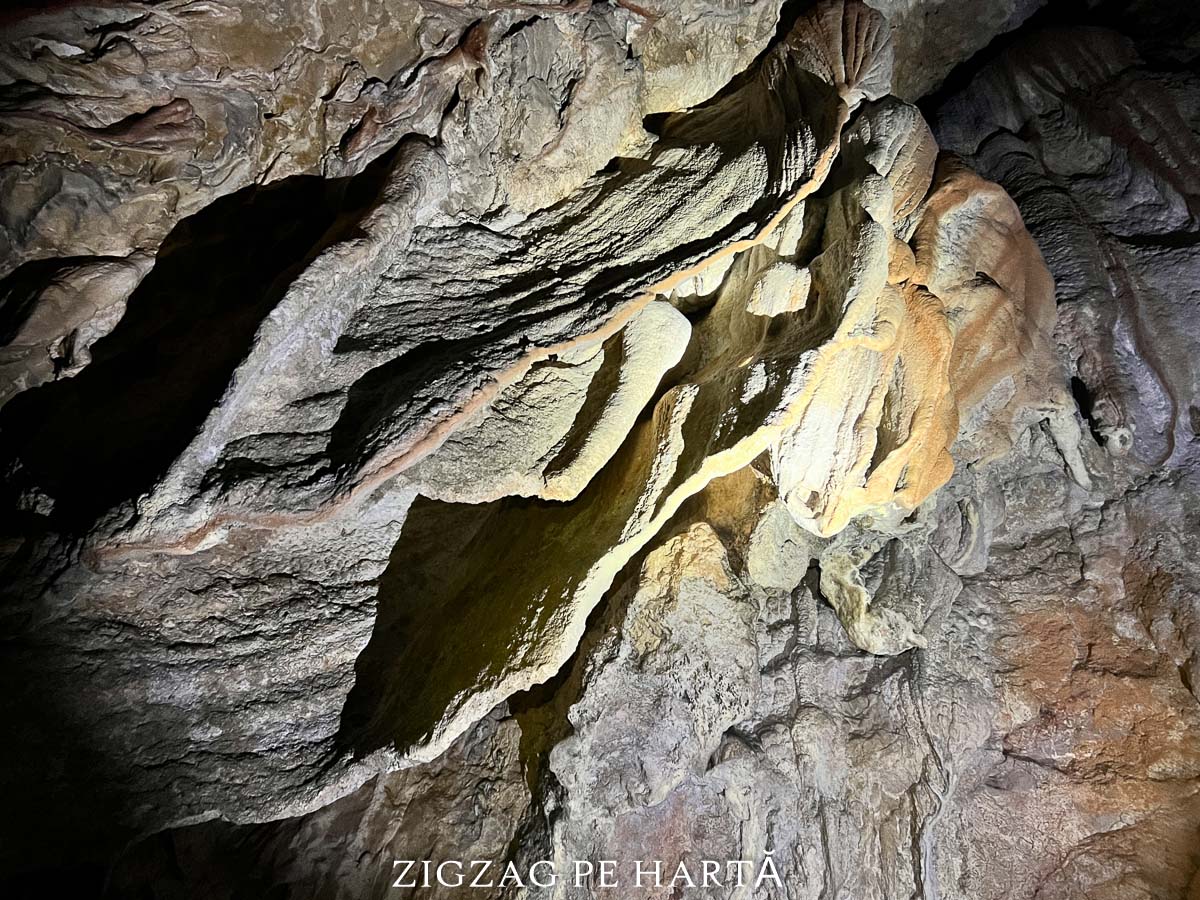 Peștera Unguru Mare și Peștera Unguru Mic - Blog de calatorii - ZIGZAG PE HARTĂ - IMG 2192