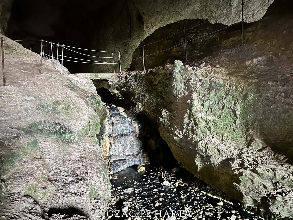Peștera Unguru Mare și Peștera Unguru Mic - Blog de calatorii - ZIGZAG PE HARTĂ - IMG 2286