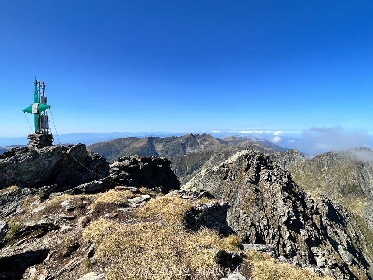 Vârful Lespezi, 2517 metri - Blog de calatorii - ZIGZAG PE HARTĂ - IMG 2539