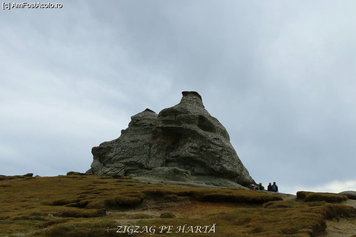 Crucea Eroilor de pe Muntele Caraiman, 2291 metri - Blog de calatorii - ZIGZAG PE HARTĂ - 25917 74190 202