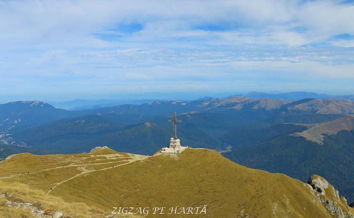 Crucea Eroilor de pe Muntele Caraiman, 2291 metri - Blog de calatorii - ZIGZAG PE HARTĂ - 25917 74190 52 1