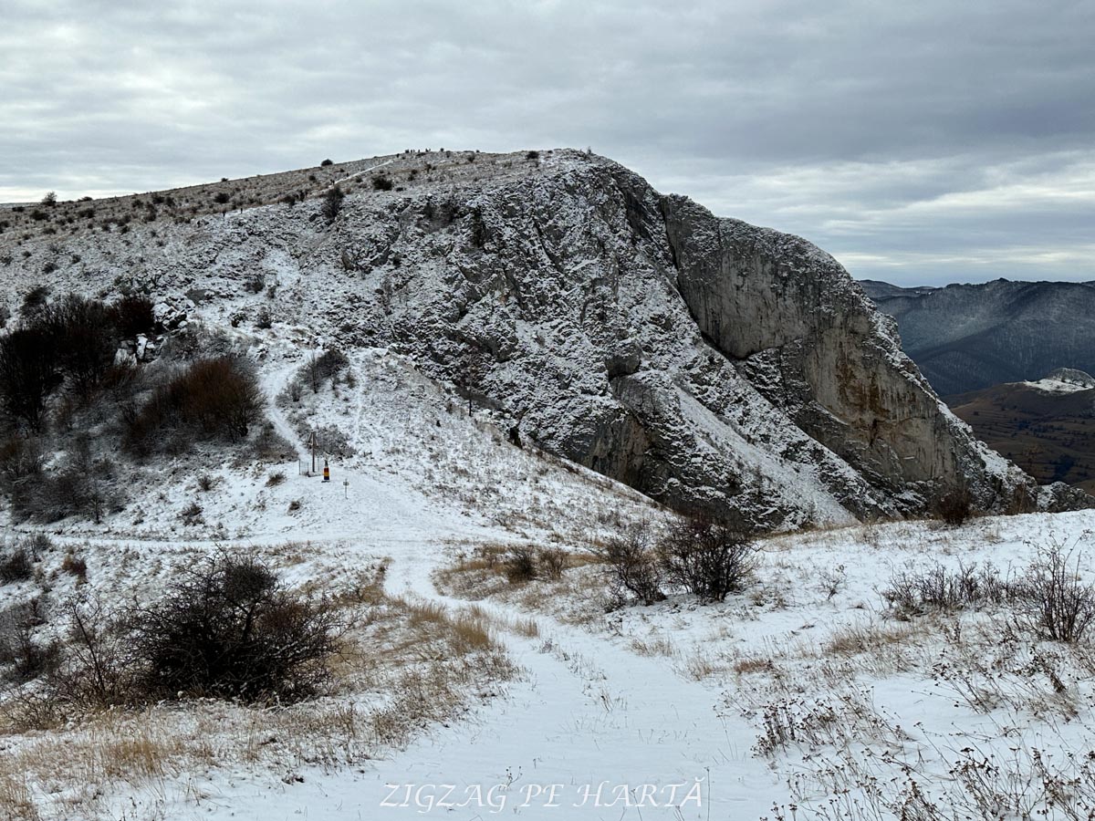 Trasee ușoare de iarnă spre Piatra Secuiului, 1129 metri - Blog de calatorii - ZIGZAG PE HARTĂ - IMG 4881
