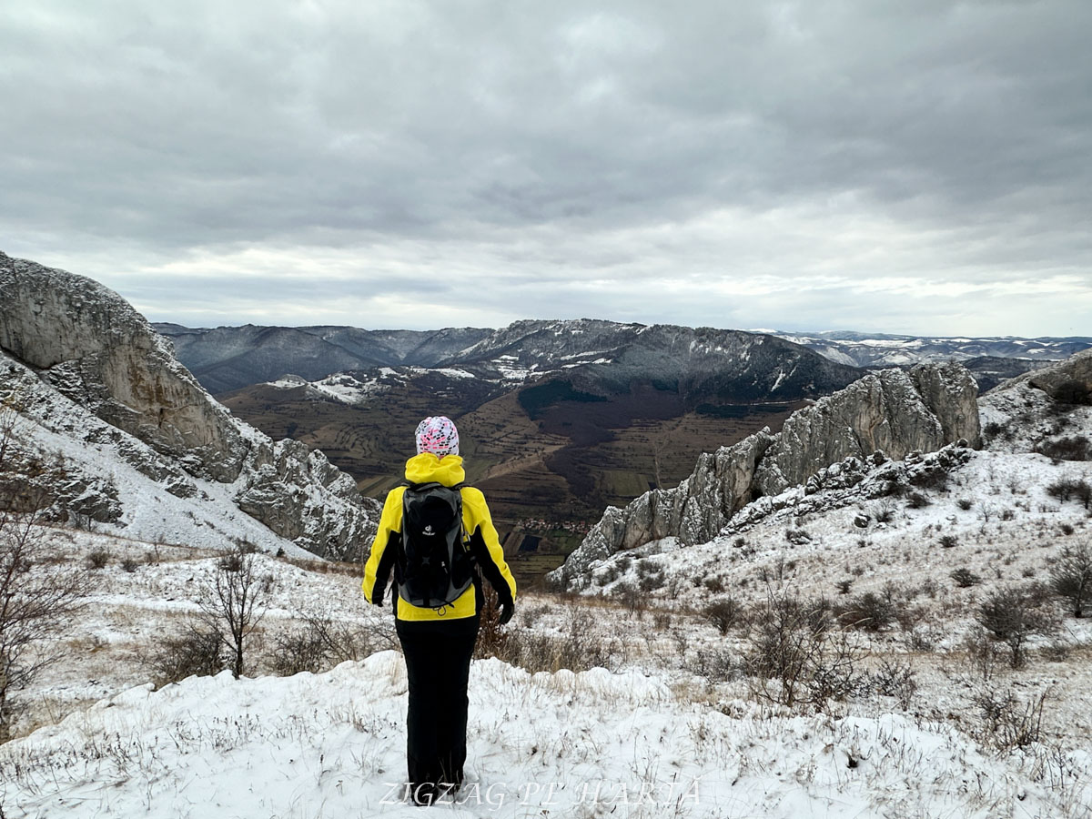 Trasee ușoare de iarnă spre Piatra Secuiului, 1129 metri - Blog de calatorii - ZIGZAG PE HARTĂ - IMG 4885